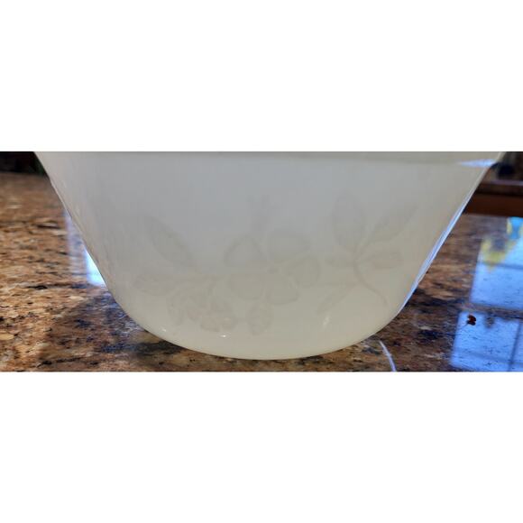 Federal Apple Blossom Small Nesting Mixing Bowl White Milk Glass - Picture 3 of 13